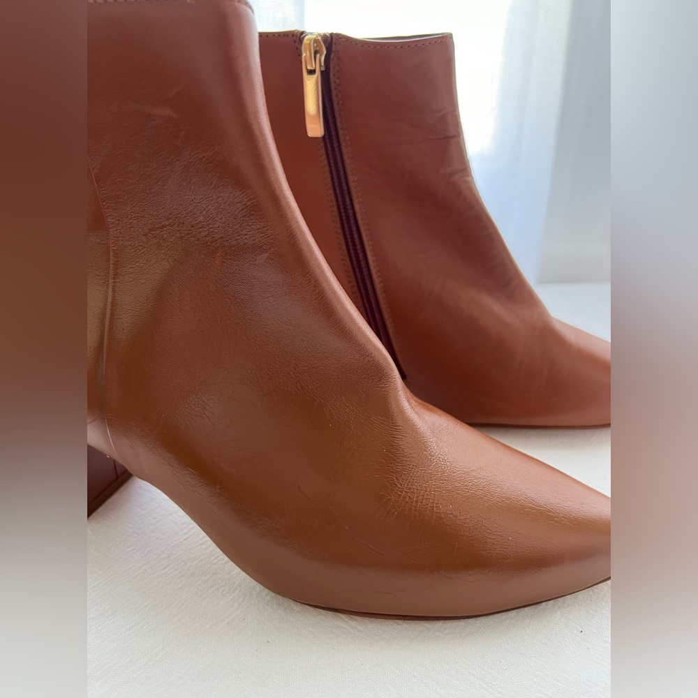 L'agence Jeanne I| Pointed Toe Bootie in Luggage Brown Size 39 New - Picture 8 of 11